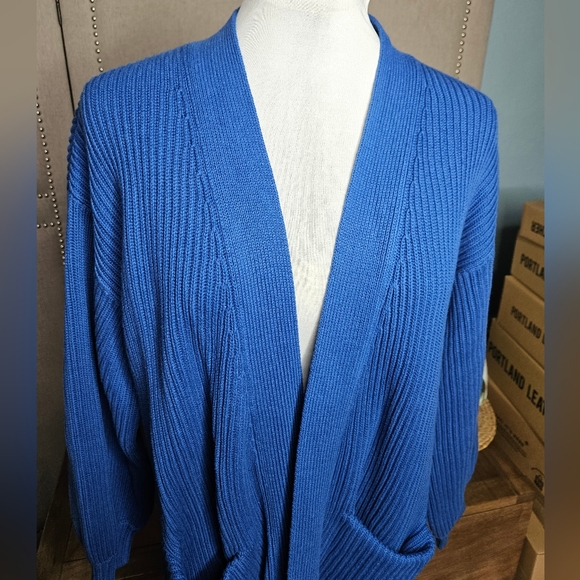Quince 100% Organic Cotton Oversized Cardigan True Blue - Picture 2 of 16
